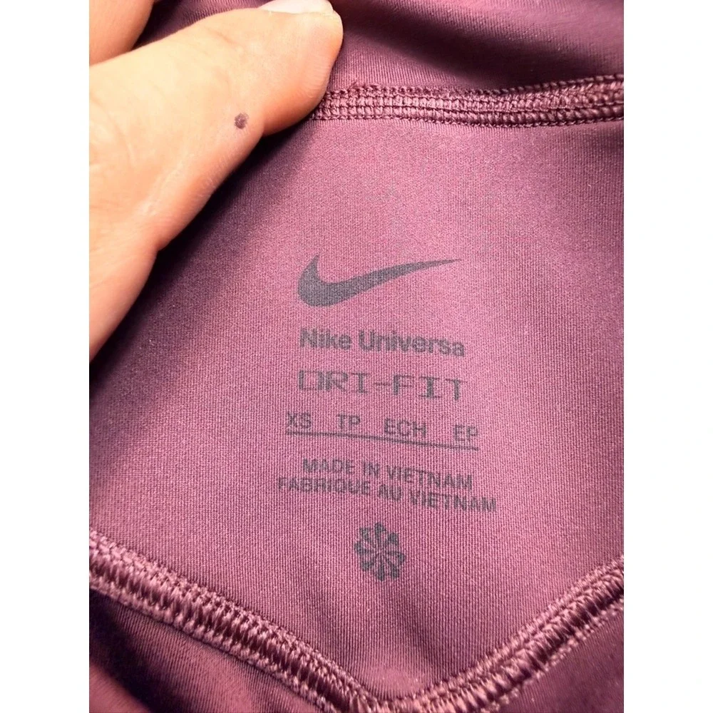 Nike Dri-FIT 2-in-1 Training Shorts Burgundy Womens XS High Rise Running